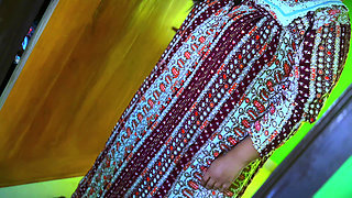 Fucking a Chubby Egyptian Big ass Muslim Hot Stepmom When she clean my room & try to seduce me by show her Naked Big Ass