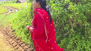 Beautiful Bengali Girl Boobs Show in Outdoor with Her Boyfriend