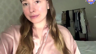 Hot Teen Amateur Fucks Himself with a Rubber Dick and Cums for Real