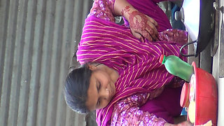 When my wife cooks at home, my sexy wife honey.