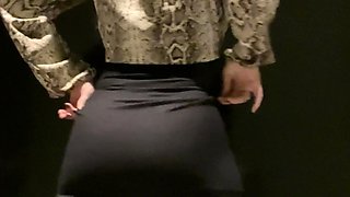 Big boob brunette masturbates on webcam