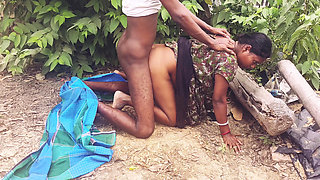 Village desi bhabhi ki outdoor chudai ki Big Ass