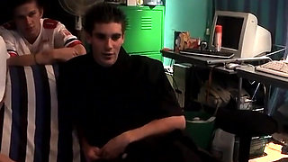 Kelly Beats the Down Hard