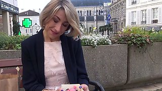 French Mommy Enjoys Anal Sex
