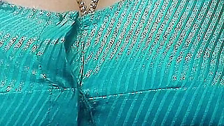 Indian Desi Lovers Start Full Hard Hindi Sex Video