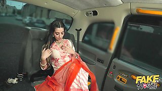 Cover-girl Steve Q and Aaliyah Yasin - hd scene - Fake Hostel