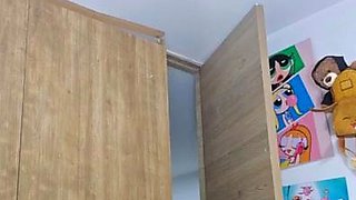 Brunette Couch Webcam Solo Fun Masturbating