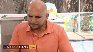 Busty hot cougar Alexis Fawx taunts jmac until she gets his sausage