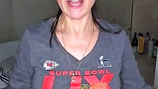 Love Chat Big Boobs Brunette Masturbating For Cam