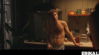 Voluptuous Michael's shaved clip