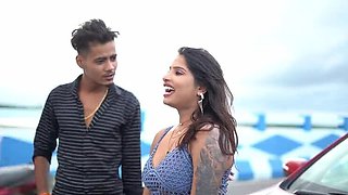 Desi Girl Tejaswini Viral Road Sex - 18 Year Old Indian Bhabhi Hardcore Fucking