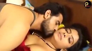 Indian bhabi in hot and sexy video
