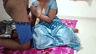 Hot Desi Bhabhi Ko Sexy Baateke Kar Ke Sex