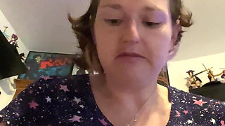 Huge Piss From My Bushy Pussy in My Mate’s Bedroom as the Bathroom Was Occupied!