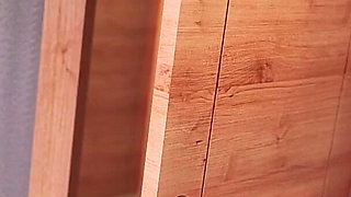 MILF Ariana - Repays Her Stepson's Yoga Lesson by Sucking His Cock and Swallowing Every Drop