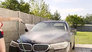 Soapy car wash rewarded with big dicking