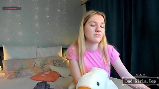 Perfect big ass and natural big boobs blonde skinny teen - Blonde