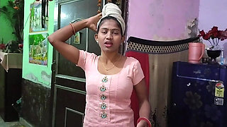 My big sister was angry, we shared single bed, full Hindi Audio