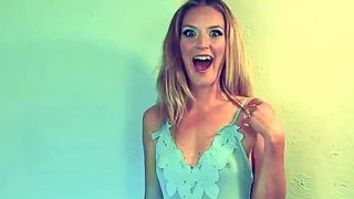 Mona Wales - Blonde Babe Blurps In Blue