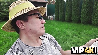 Remido's brunette dirt by VIP 4K