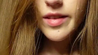 I Brush My Natural Red Hair