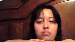 Curvy Latina on Cam Shows Off Her Hairy Assets