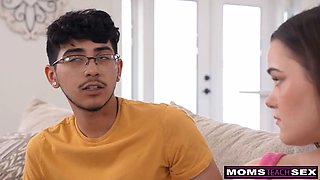 Cum Hungry Ladies Alexis Malone Helps Trinity Olsen Swallow BF's Dick Whole