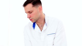 The beauty's massage ends with deep anal sex