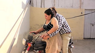 Sadaf aunty&#039;s sister hHumaira. Hot bike ride with new driver