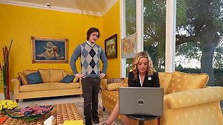 Charlie Forde has sexy tights and gets fucked silly