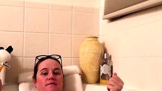 BBW White Chick Big Boobs Cam Play