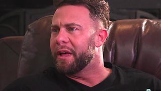 Gamer mature Ella Reese wants a wild ride