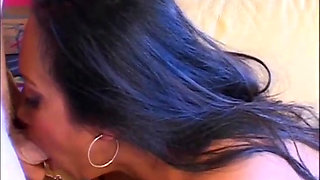 Beauty asians loves the dick in pussy in mouth