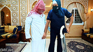 Muslim Hijab Enak bos Perawan Bandung pengen aku nyepong kontol kecil pembantu rumah tangga di Saudi