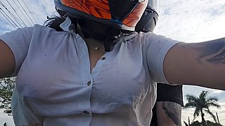 Hot latina, public, latina