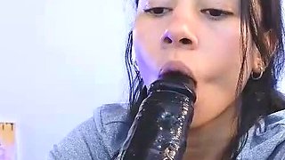 Streaming big cock close ups