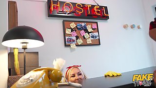 Nini Nightmare's Wild Quickie in Steamy Threesome