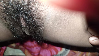 Desi Bhabhi's Pussy Licked and Made Her Cum