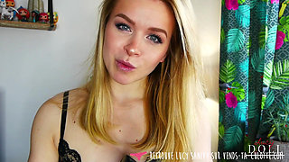 Vends-ta-culotte - You're a slave to the boots of a gorgeous French blonde