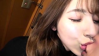 Amateur blondes pov blowjob and hardcore fun with lucky dude