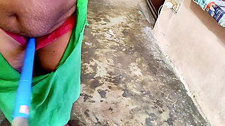 Indian Desi maid fuking