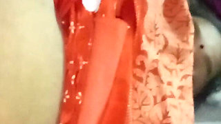 My Stepmother's Pussy Was Massaged with Oil and Fingered.