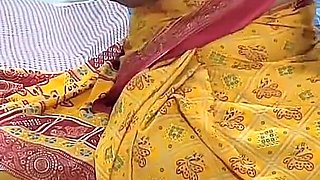 Young Man Has Sex with Desi Aunty