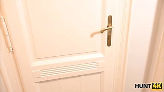 Hunt4k - the wrong door, but the right labia