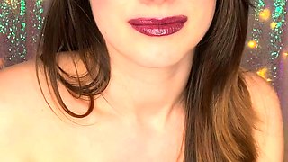 Amateur Big Titted Brunette Get Fucked On The Couch