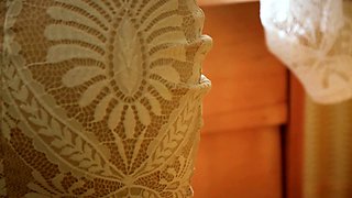 Teen brunette with an amazing big ass is named Jane Wilde