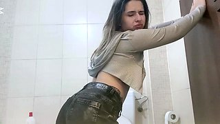 Brunette amateur babe strips off and masturbates