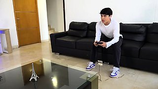 MY STEPSISTER PLAYS VIDEO GAMES AND I PLAY WITH HER ASS