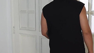 I Fuck My Girlfriend's Friends in a Single Weekend