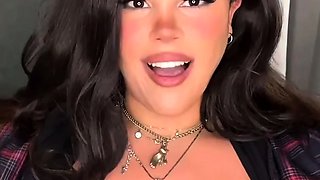 BBW White Chick Big Boobs Cam Play